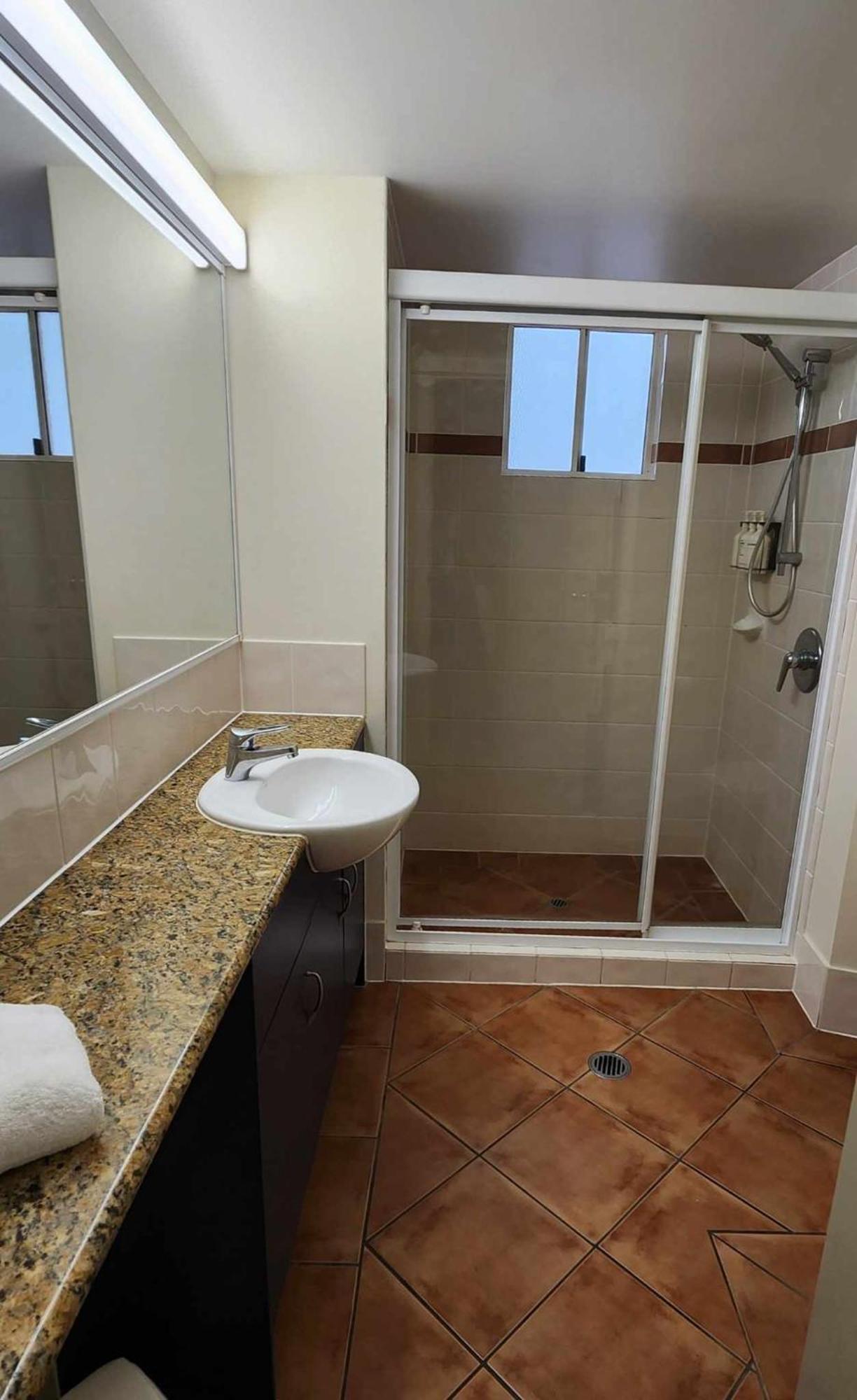 פוינט לוקאאוט Whale Watch Ocean Beach Resort מראה חיצוני תמונה